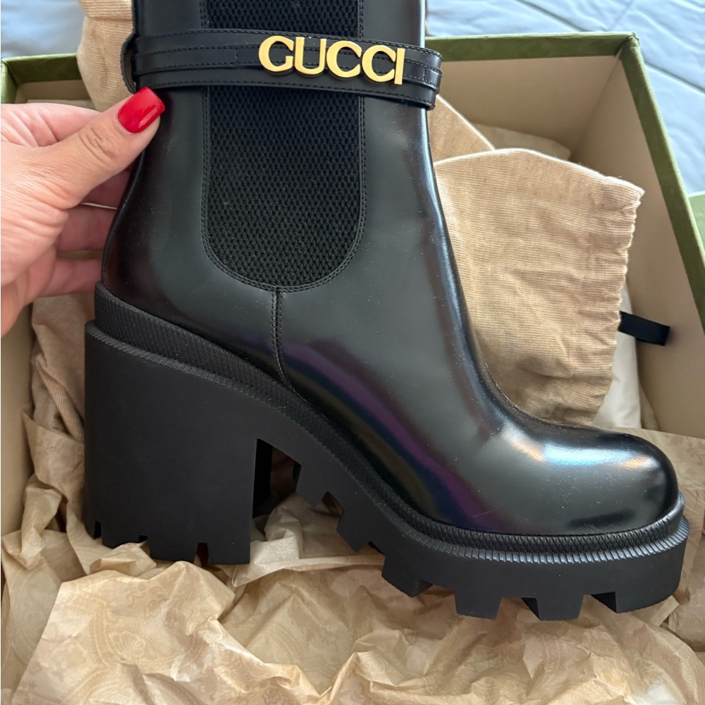 Gucci Women's Glossy Black Heeled Boots